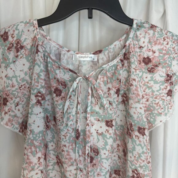 SimpleFun Floral Print Flutter Sleeve Tie Neck Blouse Medium - Picture 3 of 5